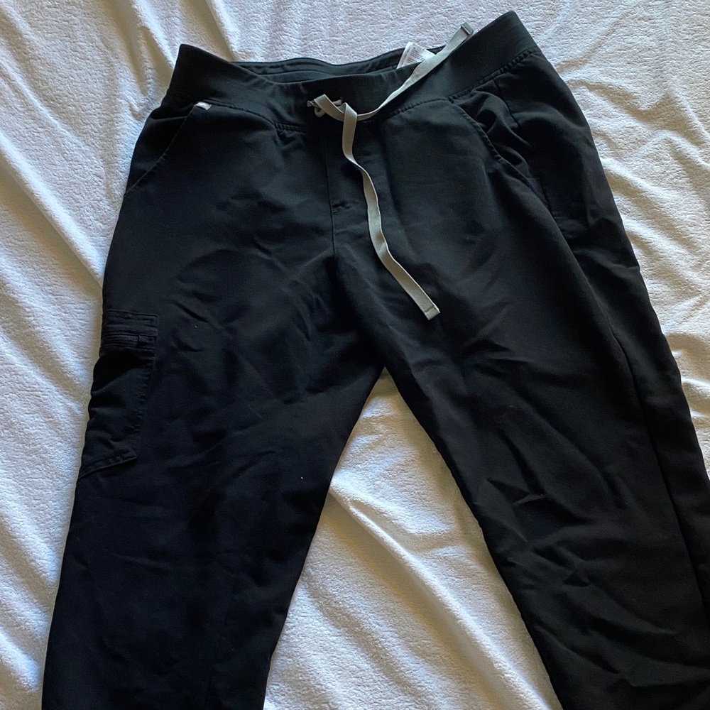 Women’s Black Scrub Medium Petite Pants (Joggers)